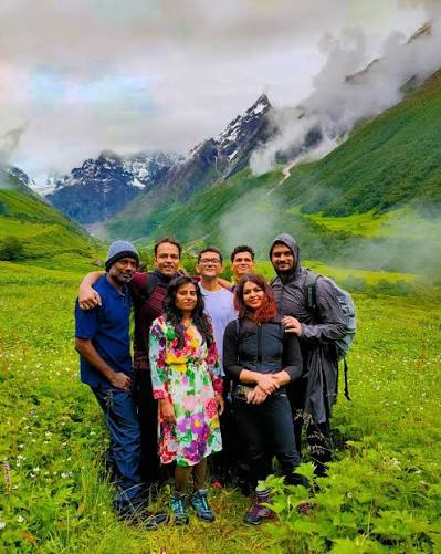 Drive to Pulna in Local Union Transport and Trek to Ghangaria
